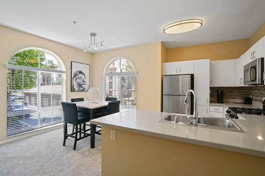 Apartment Luxury 2Br/2Ba!5Min To Disney! Angelstadium! Hondacenter. Anaheim